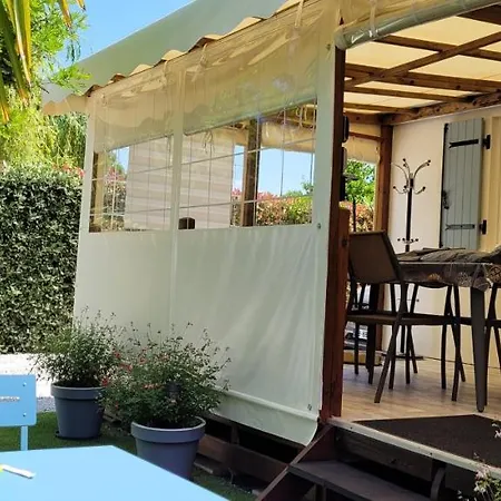 Maison De Avec Piscine Chauffee Dans La Les Jardins St Pierre Oleron
